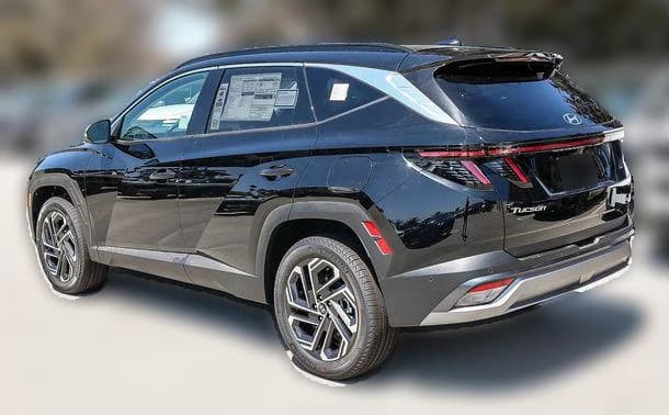 Hyundai Tucson Limited AWD 2026 — side view