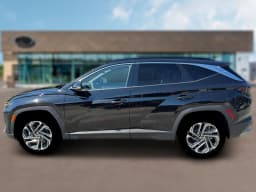 Hyundai Tucson Limited AWD 2026 — side view