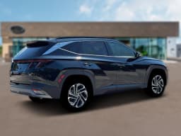 Hyundai Tucson Limited AWD 2026 — side view