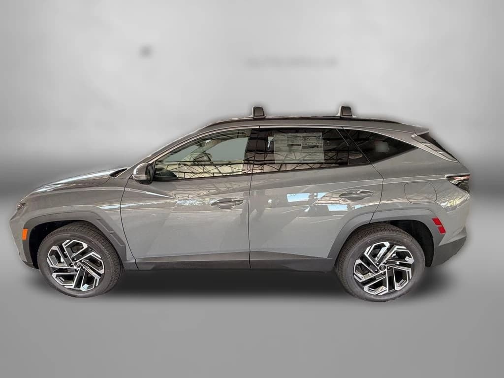 Hyundai Tucson Limited AWD 2026 — side view