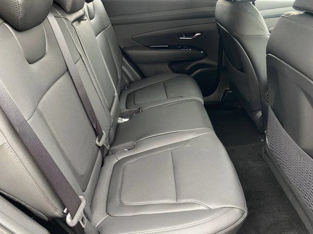 Hyundai Tucson Limited AWD 2025 — side view