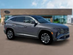 Hyundai Tucson Limited AWD 2026 — side view