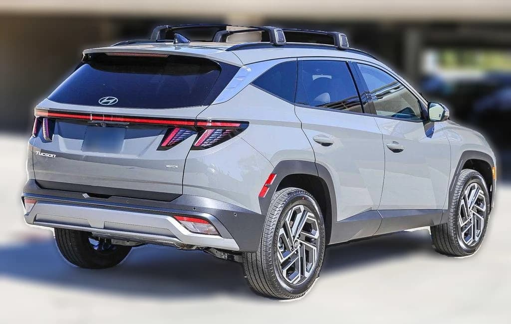 Hyundai Tucson Limited AWD 2026 — side view