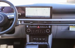 Hyundai Tucson Limited AWD 2026 — side view