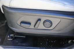 Hyundai Tucson Limited AWD 2026 — side view