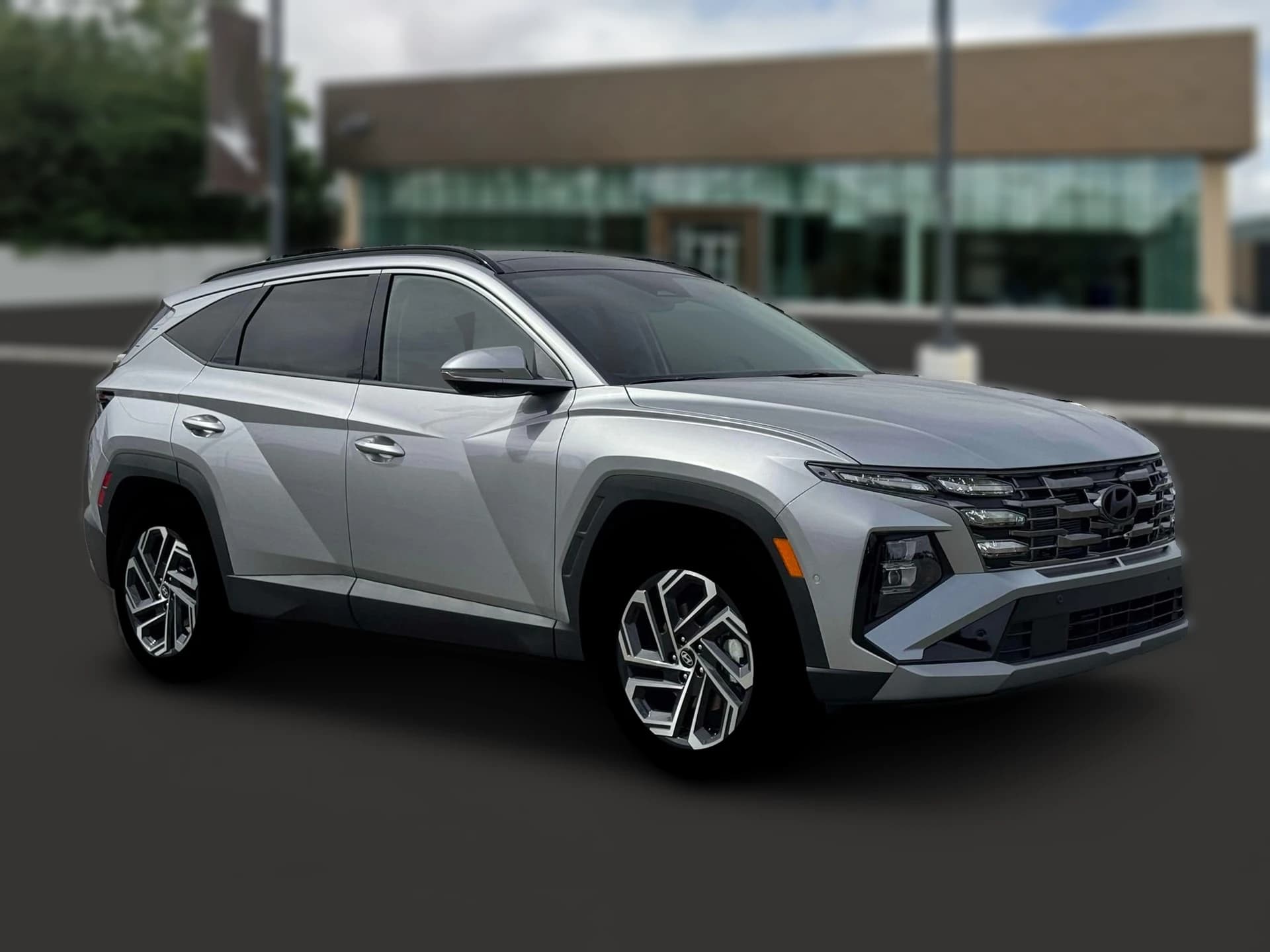 Hyundai Tucson Limited AWD 2026 — side view