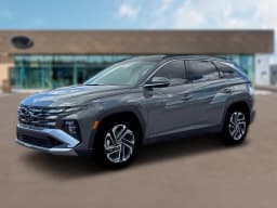 Hyundai Tucson Limited AWD 2026 — side view