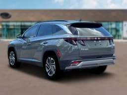 Hyundai Tucson Limited AWD 2026 — side view