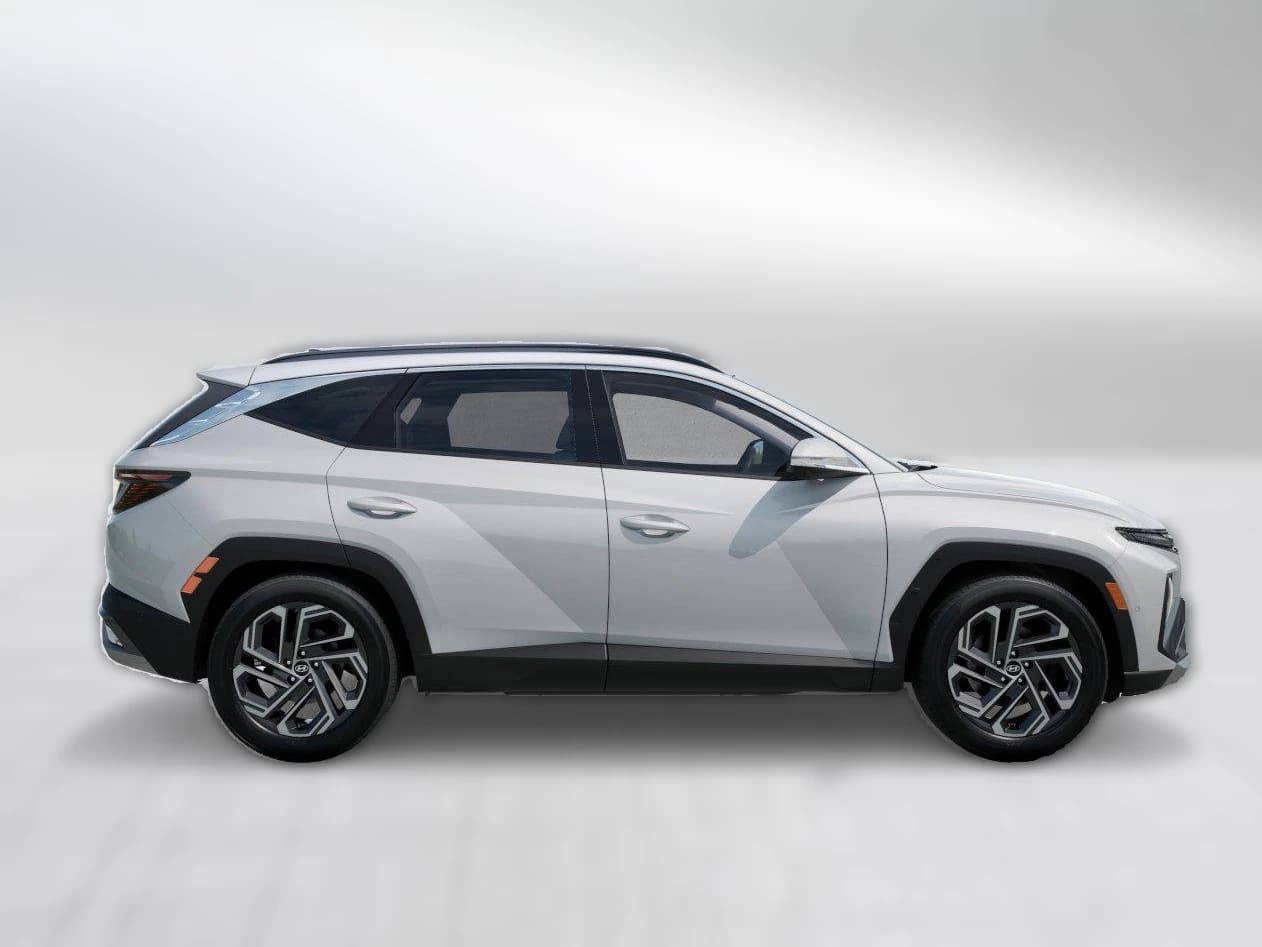 Hyundai Tucson Limited AWD 2026 — side view