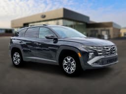 Hyundai Tucson XRT AWD 2026 — side view