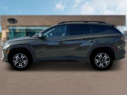 Hyundai Tucson XRT AWD 2026 — side view