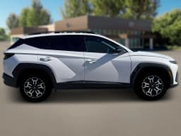 Hyundai Tucson XRT AWD 2026 — side view