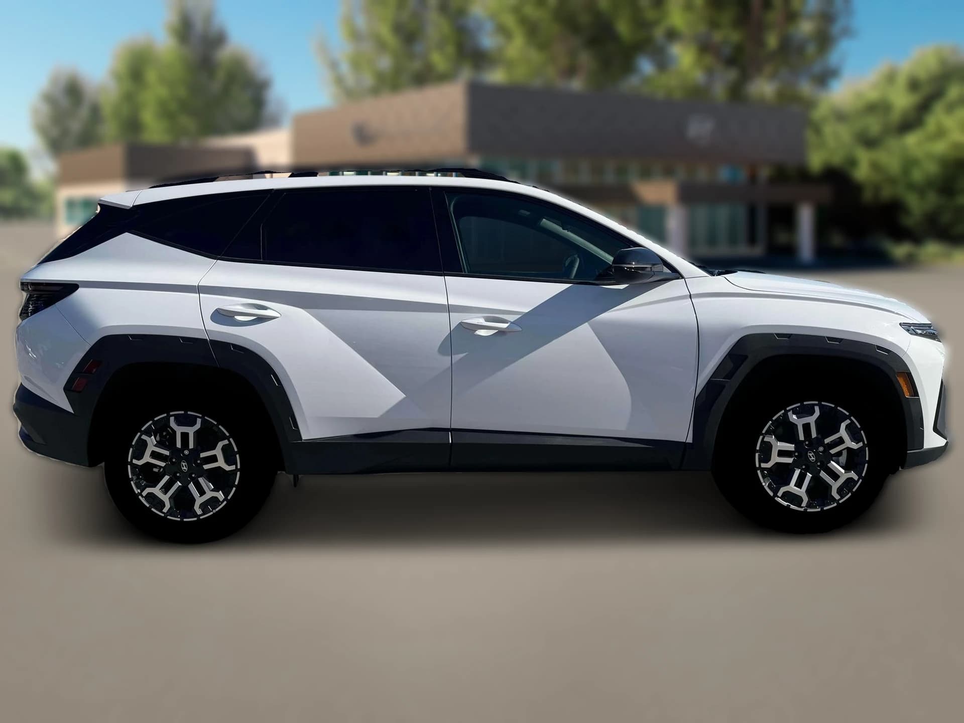 Hyundai Tucson XRT AWD 2026 — side view