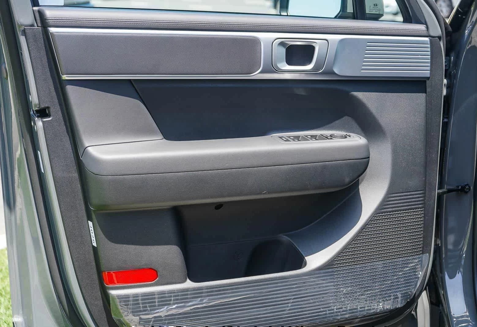 Hyundai Santa Fe Hybrid SE FWD 2026 — side view