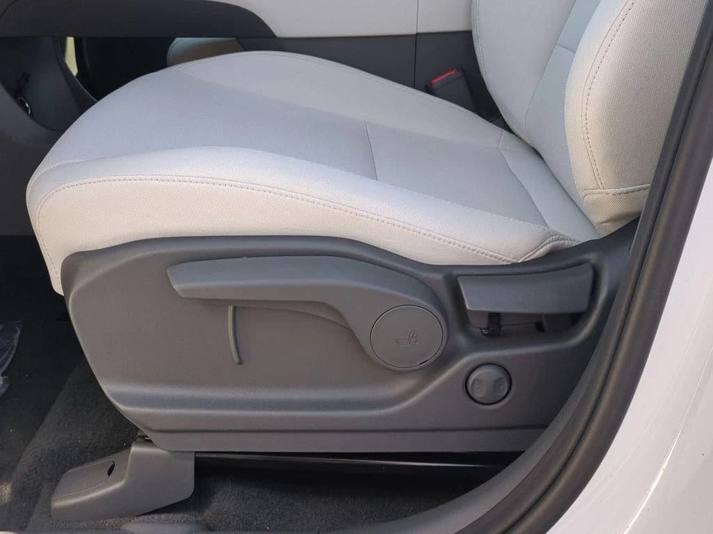 Hyundai Santa Fe Hybrid SE FWD 2026 — side view