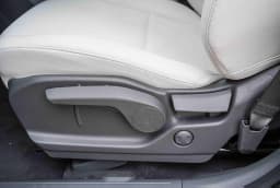 Hyundai Santa Fe Hybrid SE FWD 2026 — side view