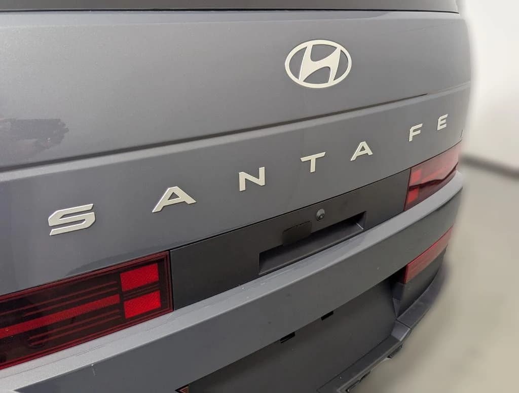 Hyundai Santa Fe Hybrid SE FWD 2026 — side view