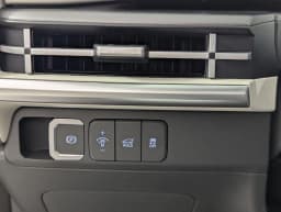 Hyundai Santa Fe Hybrid SE FWD 2026 — side view