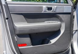 Hyundai Santa Fe SE FWD 2026 — side view