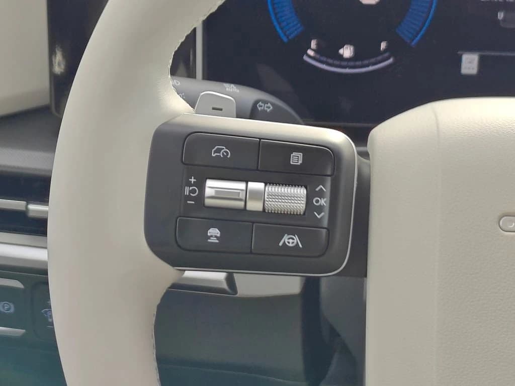 Hyundai Santa Fe SE FWD 2027 — side view