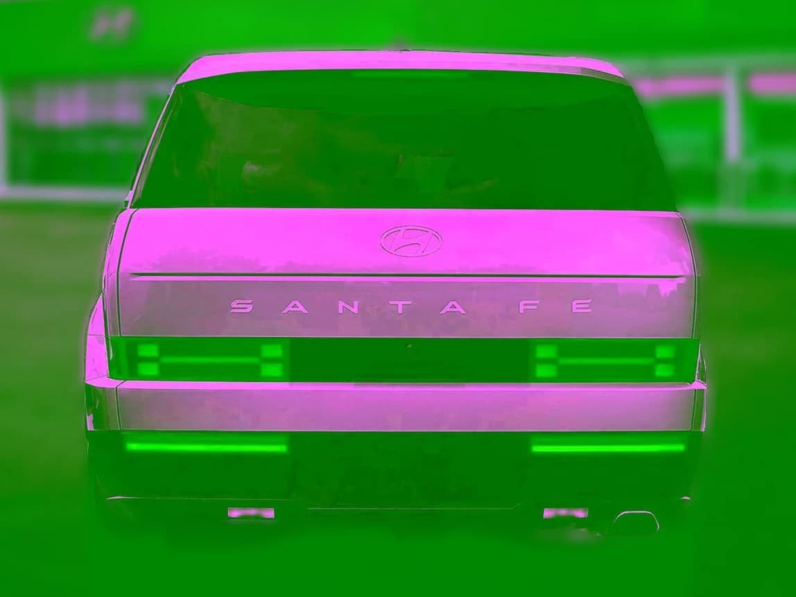 Hyundai Santa Fe SE FWD 2026 — side view