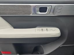 Hyundai Santa Fe Hybrid Limited 7P FWD 2026 — side view