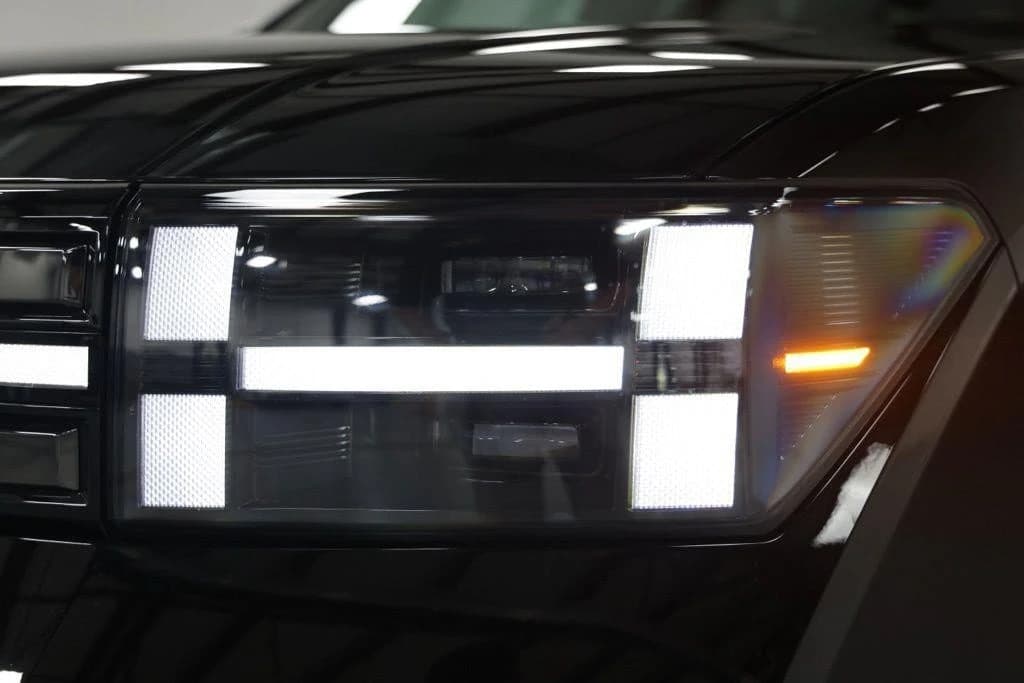Hyundai Santa Fe Hybrid Limited 6P AWD 2026 — side view