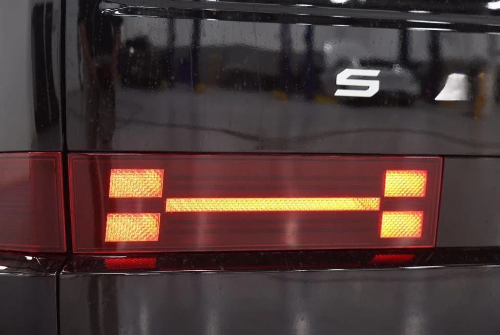 Hyundai Santa Fe Hybrid Limited 6P AWD 2026 — side view