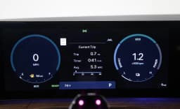 Hyundai Santa Fe Hybrid Limited 6P AWD 2026 — side view