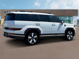 Hyundai Santa Fe Hybrid Limited AWD 2025 — side view