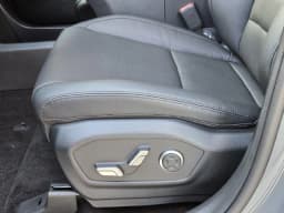 Hyundai Santa Fe Limited 6P FWD 2027 — side view