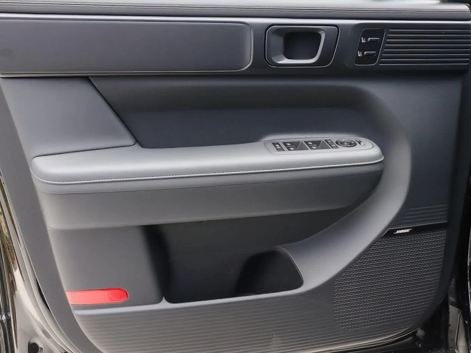 Hyundai Santa Fe Calligraphy FWD 2026 — side view