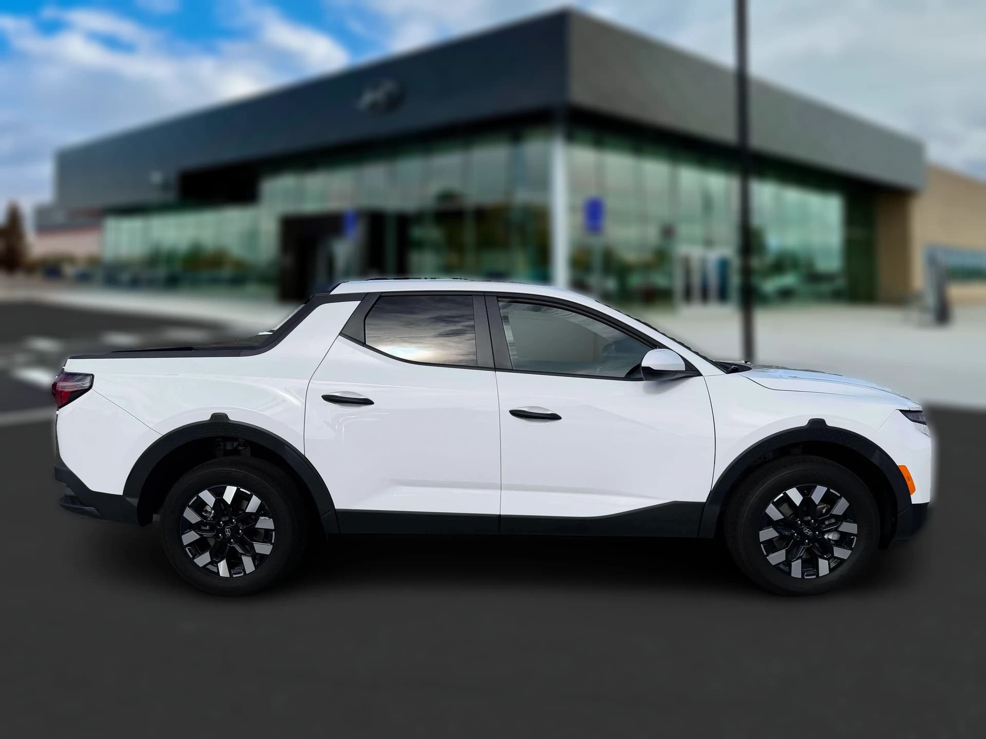 Hyundai Santa Cruz SE FWD 2027 — side view