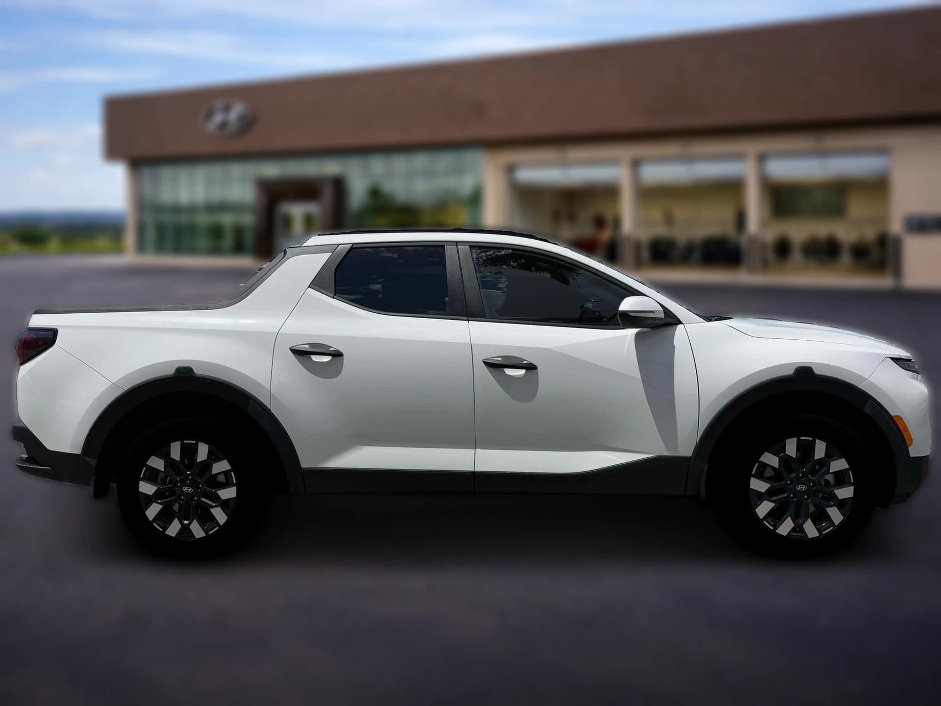 Hyundai Santa Cruz SEL FWD 2026 — side view