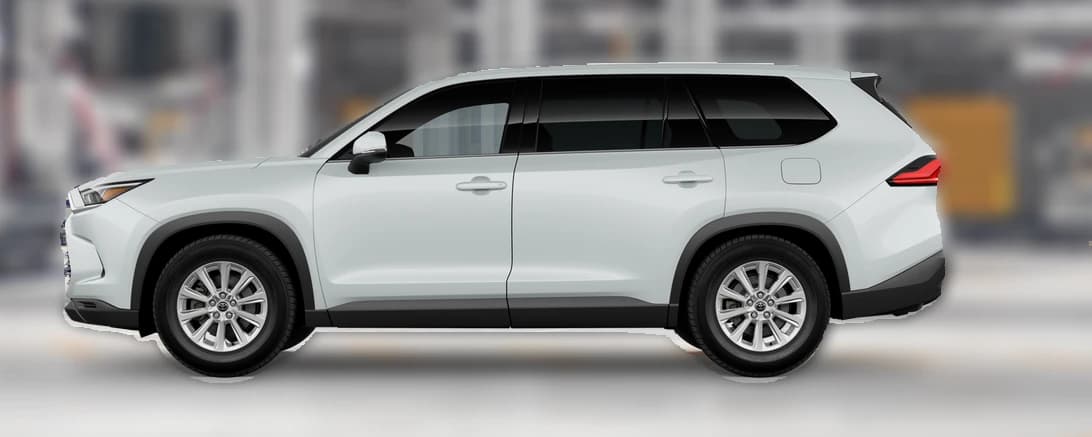 Toyota Grand Highlander LE FWD (Natl) 2026 — side view