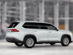 Toyota Grand Highlander LE FWD (Natl) 2026 — side view