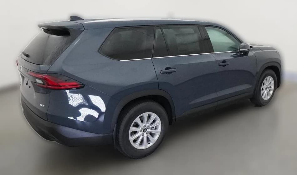 Toyota Grand Highlander LE FWD (Natl) 2026 — side view
