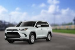 Toyota Grand Highlander LE FWD (Natl) 2026 — side view