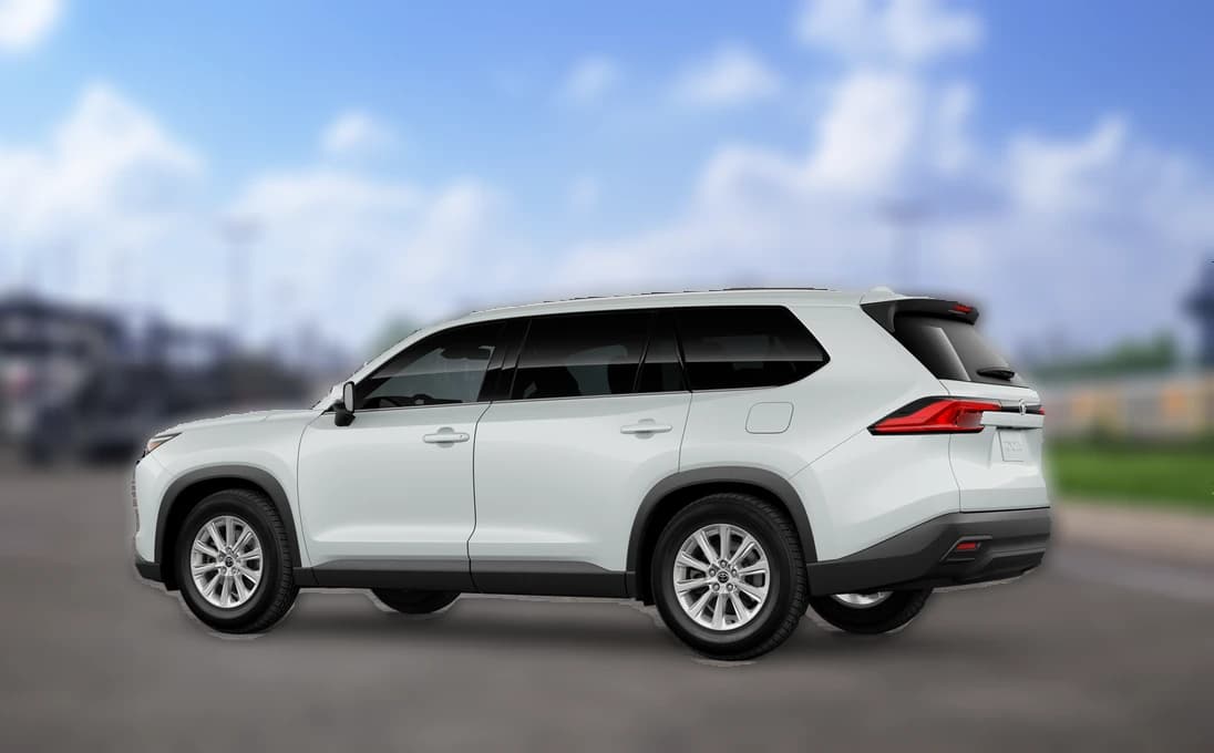 Toyota Grand Highlander LE FWD (Natl) 2026 — side view