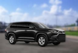 Toyota Grand Highlander LE AWD (Natl) 2026 — side view