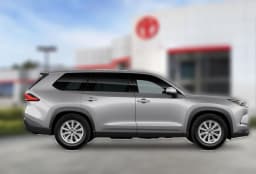 Toyota Grand Highlander XLE AWD (Natl) 2026 — side view