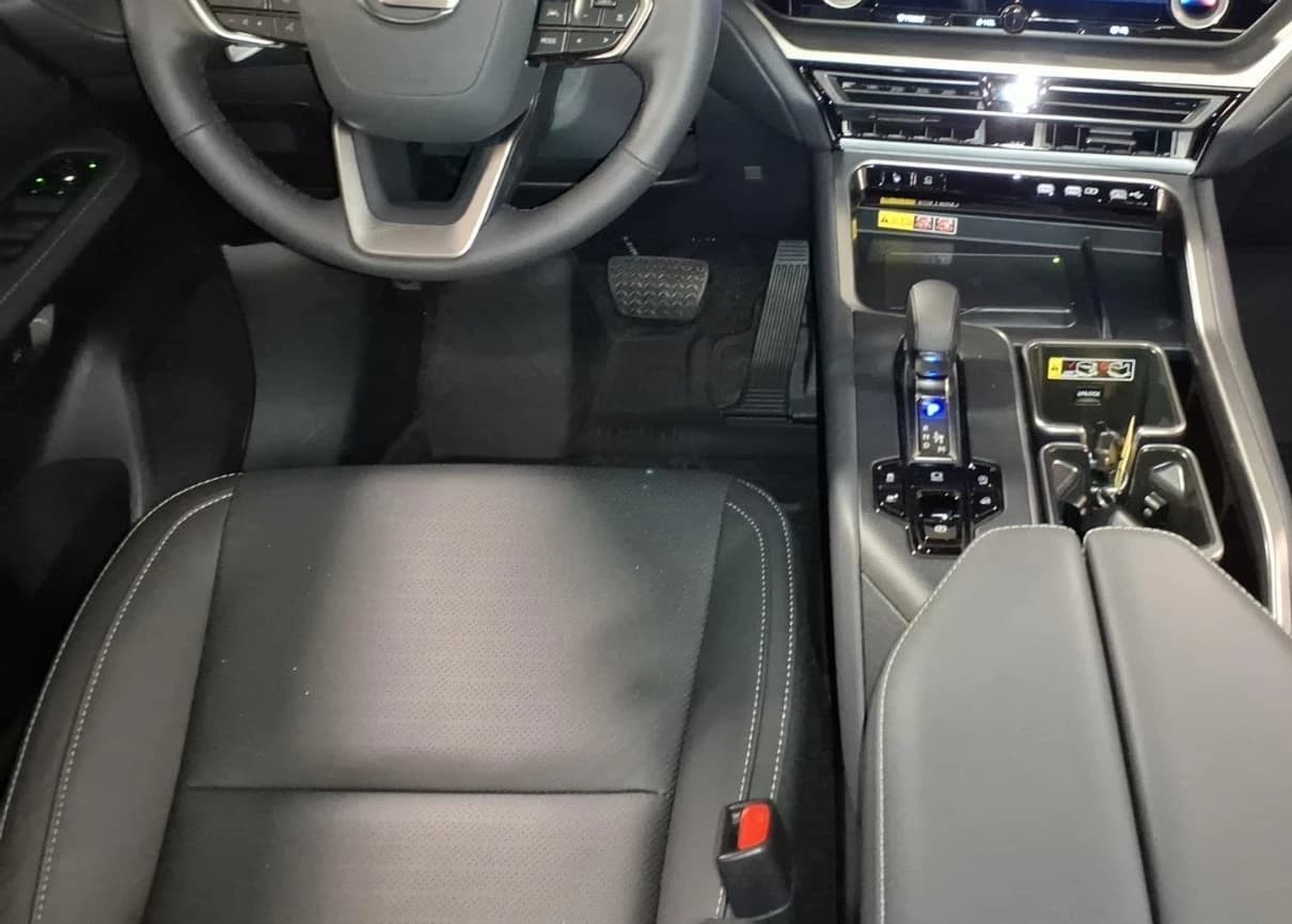 Lexus TX TX 350 AWD 2026 — side view