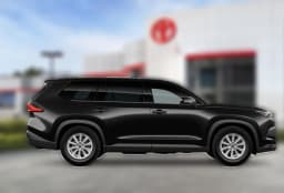 Toyota Grand Highlander Hybrid XLE FWD (Natl) 2026 — side view
