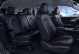 Toyota Grand Highlander Hybrid XLE FWD (Natl) 2026 — side view
