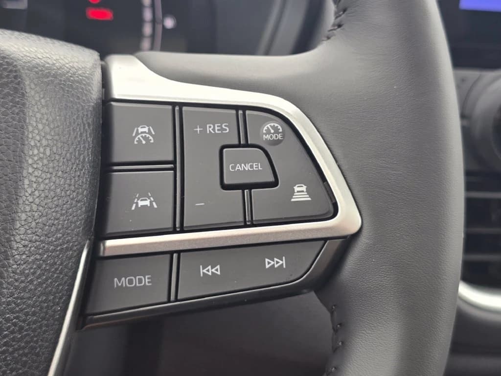 Toyota Grand Highlander Hybrid XLE AWD (Natl) 2026 — side view