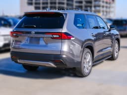 Toyota Grand Highlander Hybrid Limited AWD (Natl) 2026 — side view