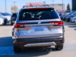 Toyota Grand Highlander Hybrid Limited AWD (Natl) 2026 — side view