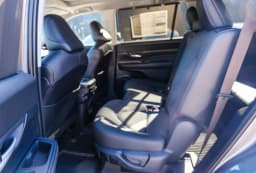 Toyota Grand Highlander Hybrid Limited AWD (Natl) 2026 — side view