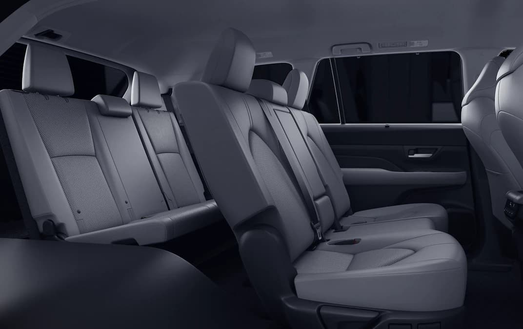 Toyota Grand Highlander Hybrid LE AWD (Natl) 2026 — side view
