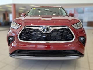 Toyota Highlander Hybrid Platinum AWD (Natl)